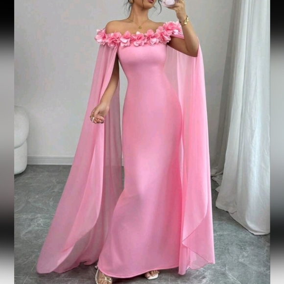 Elegant Off Shoulder Floral Applique Fitted Mermaid Chiffon Dress - Picture 1 of 4